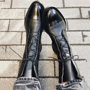 Elegant Black Women's Boots